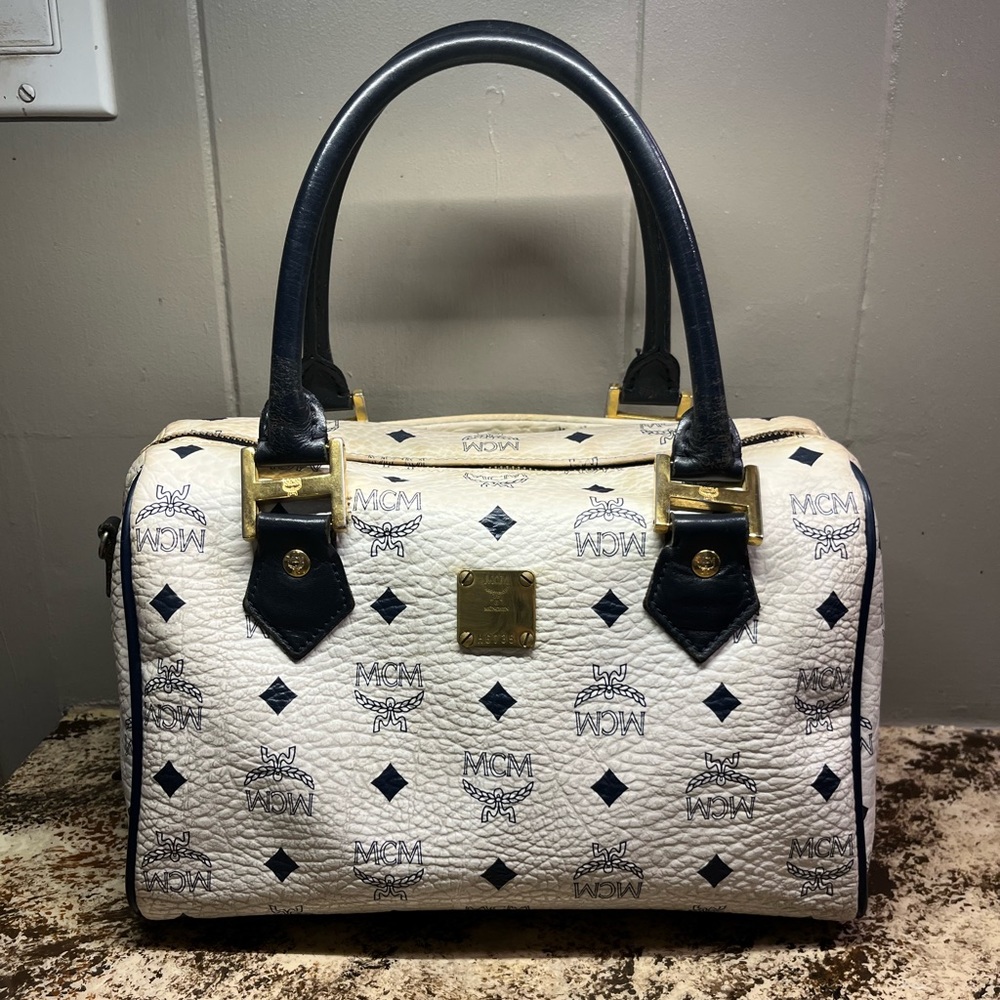 Sold - Picture 2 of 14